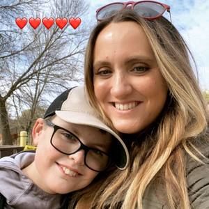 Meet your Posher, Carissa